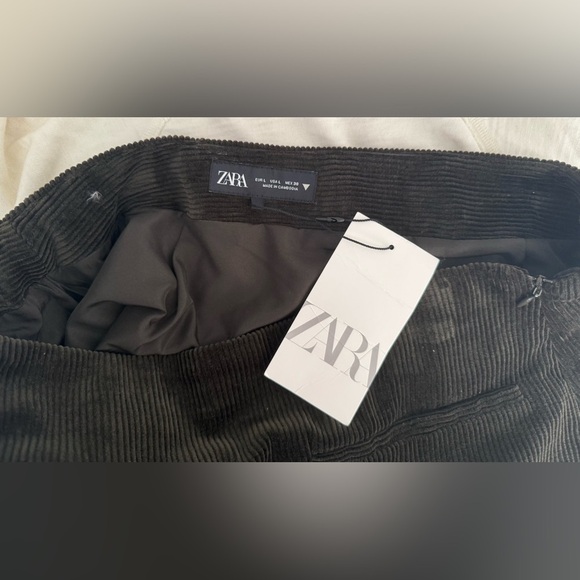 ZARA WOMEN’S GREEN CORDUROY SKIRT SIZE L - Picture 3 of 7